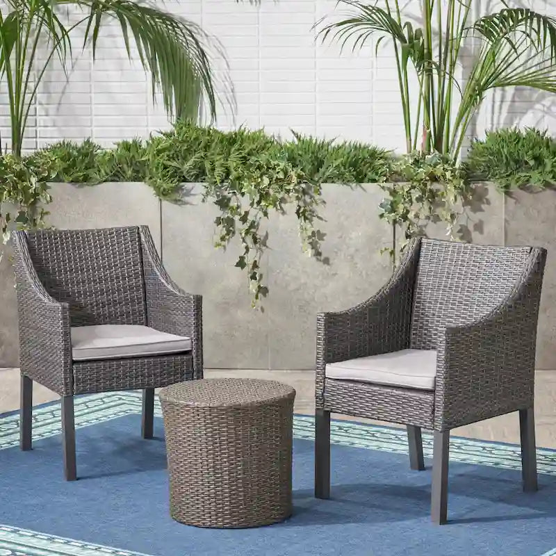 Edenborn Outdoor Chat