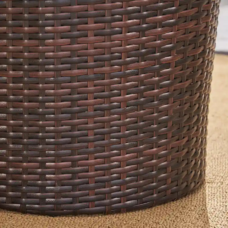 Edenborn Outdoor Chat