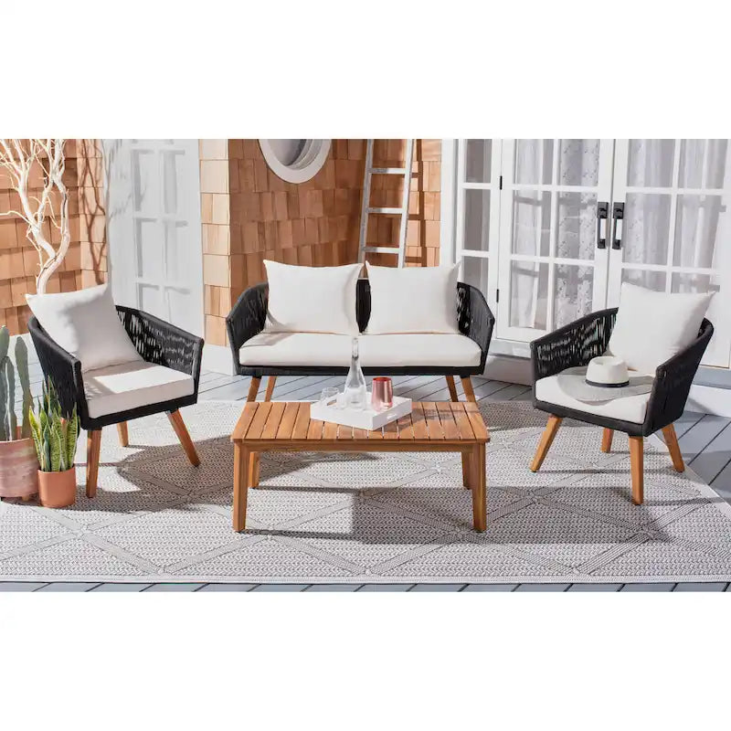 Outdoor Erinka Living